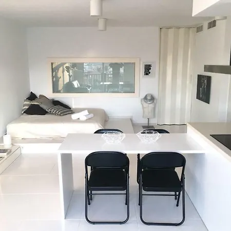 Apartment Vip Albir